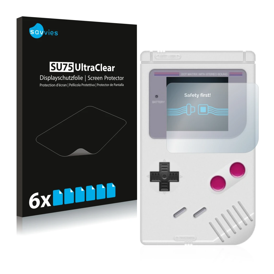 Vorderseite einer Produktverpackung mit dem Markenlogo Savvies. Daneben ist das Gerät Nintendo Gameboy (1989) mit dem zugehöri