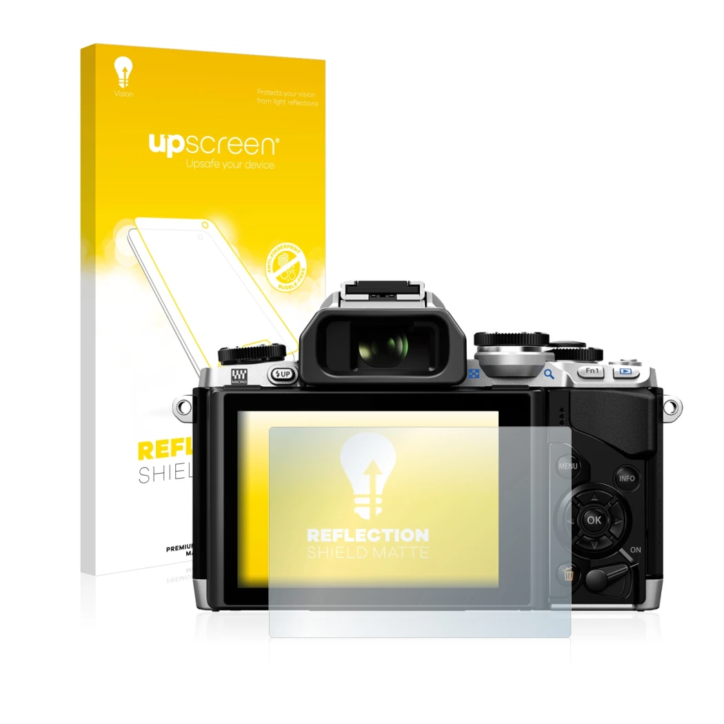 Vorderseite einer Produktverpackung mit dem Markenlogo upscreen. Daneben ist das Gerät Olympus OM-D E-M10 mit dem zugehörigen