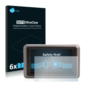 Vorderseite einer Produktverpackung mit dem Markenlogo Savvies. Daneben ist das Gerät Garmin zumo 660 Europa mit dem zugehörig