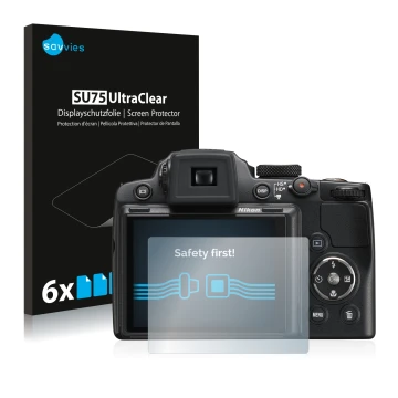 Vorderseite einer Produktverpackung mit dem Markenlogo Savvies. Daneben ist das Gerät Nikon Coolpix P500 mit dem zugehörigen D