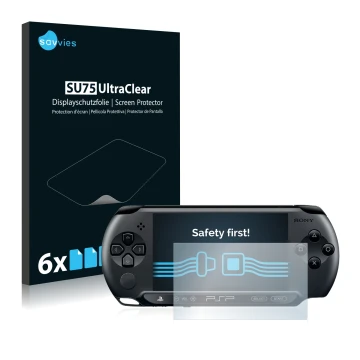 Vorderseite einer Produktverpackung mit dem Markenlogo Savvies. Daneben ist das Gerät Sony PSP Street E1004 mit dem zugehörige