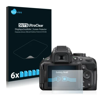 Vorderseite einer Produktverpackung mit dem Markenlogo Savvies. Daneben ist das Gerät Nikon D5200 mit dem zugehörigen Displays