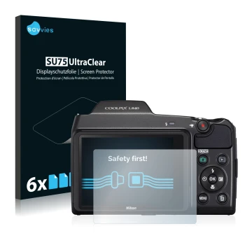 Vorderseite einer Produktverpackung mit dem Markenlogo Savvies. Daneben ist das Gerät Nikon Coolpix L840 mit dem zugehörigen D