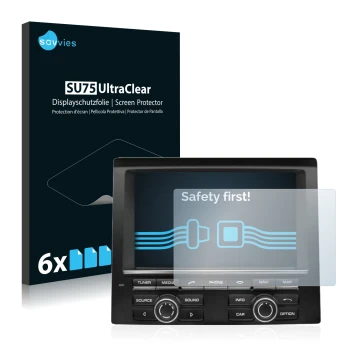 Vorderseite einer Produktverpackung mit dem Markenlogo Savvies. Daneben ist das Gerät Porsche PCM Macan 2015 mit dem zugehörig