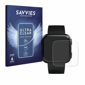 Vorderseite einer Produktverpackung mit dem Markenlogo Savvies. Daneben ist das Gerät Fitbit Versa mit dem zugehörigen Display
