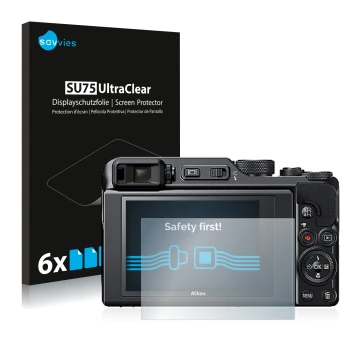 Vorderseite einer Produktverpackung mit dem Markenlogo Savvies. Daneben ist das Gerät Nikon Coolpix A1000 mit dem zugehörigen 