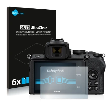 Vorderseite einer Produktverpackung mit dem Markenlogo Savvies. Daneben ist das Gerät Nikon Z 50 mit dem zugehörigen Displaysc