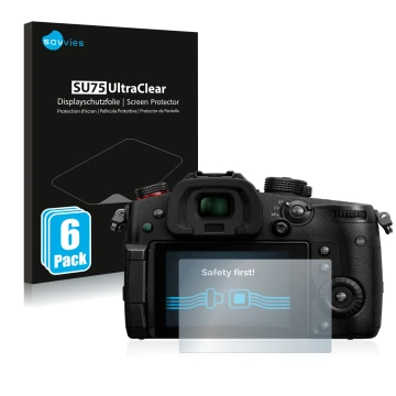 Vorderseite einer Produktverpackung mit dem Markenlogo Savvies. Daneben ist das Gerät Panasonic Lumix DC-GH5 II mit dem zugehö