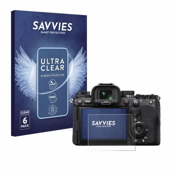 Vorderseite einer Produktverpackung mit dem Markenlogo Savvies. Daneben ist das Gerät Sony Alpha 1 II (ILCE1M2B) mit dem zugeh