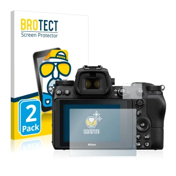 Vorderseite einer Produktverpackung mit dem Markenlogo BROTECT. Daneben ist das Gerät Nikon Z 6 mit dem zugehörigen Displaysch