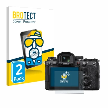 Vorderseite einer Produktverpackung mit dem Markenlogo BROTECT. Daneben ist das Gerät Sony Alpha 1 II (ILCE1M2B) mit dem zugeh