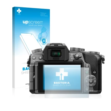 Vorderseite einer Produktverpackung mit dem Markenlogo upscreen. Daneben ist das Gerät Panasonic Lumix DMC-G70 mit dem zugehör