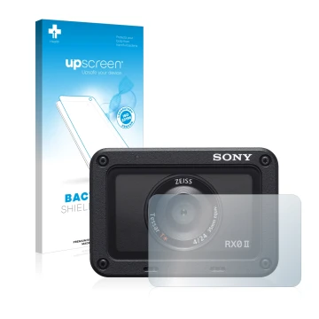 Vorderseite einer Produktverpackung mit dem Markenlogo upscreen. Daneben ist das Gerät Sony DSC-RX0M2 (RX0 II) (Linse) mit dem