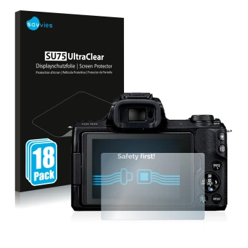 Vorderseite einer Produktverpackung mit dem Markenlogo Savvies. Daneben ist das Gerät Canon EOS M50 mit dem zugehörigen Displa