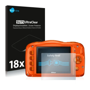 Vorderseite einer Produktverpackung mit dem Markenlogo Savvies. Daneben ist das Gerät Nikon Coolpix W150 mit dem zugehörigen D