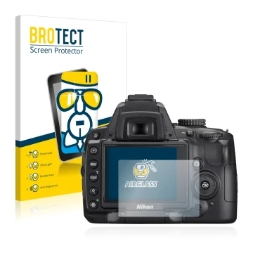 Vorderseite einer Produktverpackung mit dem Markenlogo BROTECT. Daneben ist das Gerät Nikon D5000 mit dem zugehörigen Displays