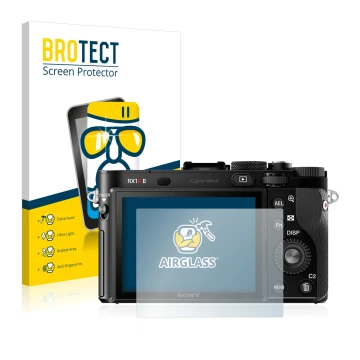 Vorderseite einer Produktverpackung mit dem Markenlogo BROTECT. Daneben ist das Gerät Sony Cyber-Shot DSC-RX1R II mit dem zuge