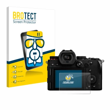 Vorderseite einer Produktverpackung mit dem Markenlogo BROTECT. Daneben ist das Gerät Panasonic Lumix DC-S5 mit dem zugehörige