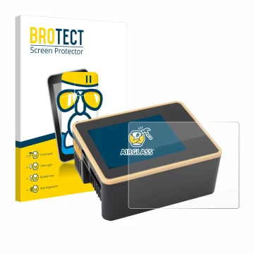 Vorderseite einer Produktverpackung mit dem Markenlogo BROTECT. Daneben ist das Gerät Junsi iCharger X6 mit dem zugehörigen Di