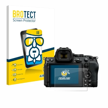 Vorderseite einer Produktverpackung mit dem Markenlogo BROTECT. Daneben ist das Gerät Nikon Z5 II mit dem zugehörigen Displays