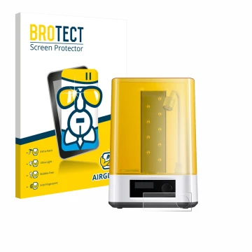 Vorderseite einer Produktverpackung mit dem Markenlogo BROTECT. Daneben ist das Gerät Anycubic Wash & Cure 3 mit dem zugehörig