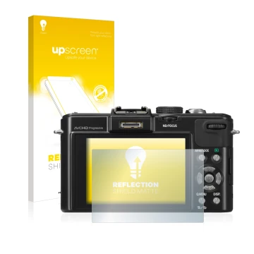 Vorderseite einer Produktverpackung mit dem Markenlogo upscreen. Daneben ist das Gerät Panasonic Lumix DMC-LX7 mit dem zugehör