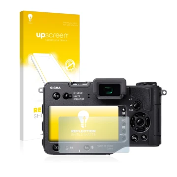 Vorderseite einer Produktverpackung mit dem Markenlogo upscreen. Daneben ist das Gerät Sigma SD Quattro mit dem zugehörigen Di