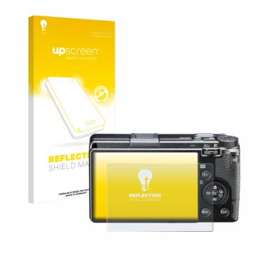 Vorderseite einer Produktverpackung mit dem Markenlogo upscreen. Daneben ist das Gerät Ricoh GR III HDF mit dem zugehörigen Di