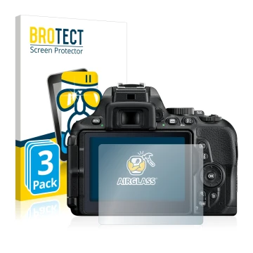 Vorderseite einer Produktverpackung mit dem Markenlogo BROTECT. Daneben ist das Gerät Nikon D5600 mit dem zugehörigen Displays