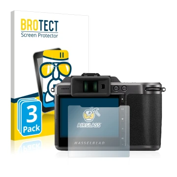 Vorderseite einer Produktverpackung mit dem Markenlogo BROTECT. Daneben ist das Gerät Hasselblad X1D II 50C mit dem zugehörige