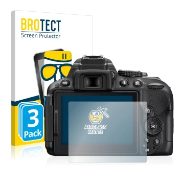 Vorderseite einer Produktverpackung mit dem Markenlogo BROTECT. Daneben ist das Gerät Nikon D5300 mit dem zugehörigen Displays