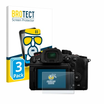 Vorderseite einer Produktverpackung mit dem Markenlogo BROTECT. Daneben ist das Gerät Panasonic Lumix DC-GH7 mit dem zugehörig