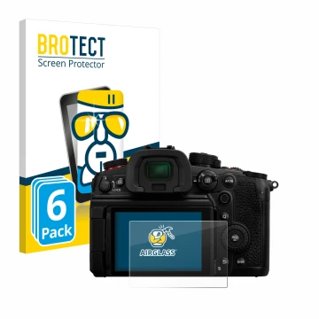 Vorderseite einer Produktverpackung mit dem Markenlogo BROTECT. Daneben ist das Gerät Panasonic Lumix DC-GH7 mit dem zugehörig