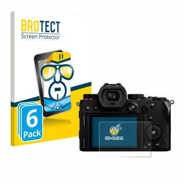Vorderseite einer Produktverpackung mit dem Markenlogo BROTECT. Daneben ist das Gerät Panasonic Lumix DC-S5 mit dem zugehörige