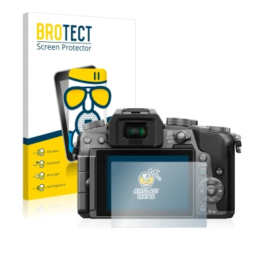 Vorderseite einer Produktverpackung mit dem Markenlogo BROTECT. Daneben ist das Gerät Panasonic Lumix DMC-G70 mit dem zugehöri