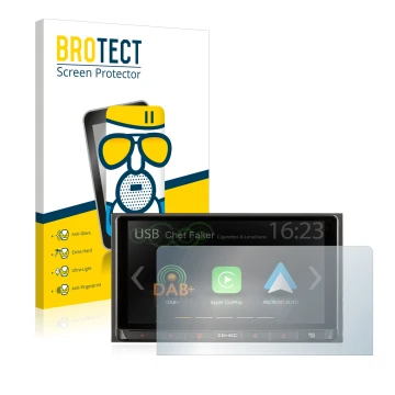 Vorderseite einer Produktverpackung mit dem Markenlogo BROTECT. Daneben ist das Gerät Zenec Z-N528 mit dem zugehörigen Display