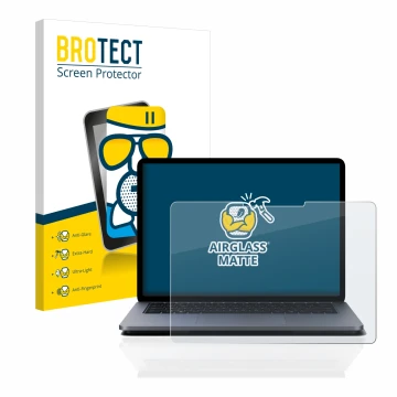 Vorderseite einer Produktverpackung mit dem Markenlogo BROTECT. Daneben ist das Gerät Microsoft Surface Laptop Studio mit dem 