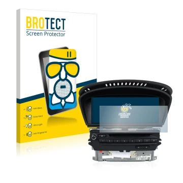 Vorderseite einer Produktverpackung mit dem Markenlogo BROTECT. Daneben ist das Gerät BMW 3 E93 2011 CIC professional navigati