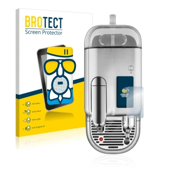 Vorderseite einer Produktverpackung mit dem Markenlogo BROTECT. Daneben ist das Gerät Sage Nespresso Creatista Pro mit dem zug