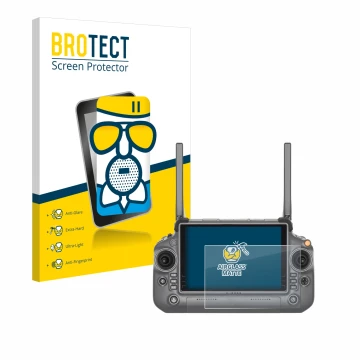 Vorderseite einer Produktverpackung mit dem Markenlogo BROTECT. Daneben ist das Gerät DJI RC Plus mit dem zugehörigen Displays