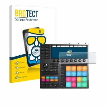 Vorderseite einer Produktverpackung mit dem Markenlogo BROTECT. Daneben ist das Gerät Native Instruments Maschine + mit dem zu