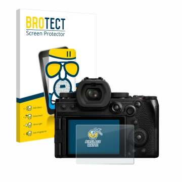 Vorderseite einer Produktverpackung mit dem Markenlogo BROTECT. Daneben ist das Gerät Panasonic Lumix DC-S5II mit dem zugehöri