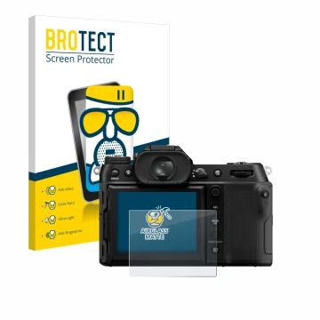 Vorderseite einer Produktverpackung mit dem Markenlogo BROTECT. Daneben ist das Gerät Fujifilm GFX100S II mit dem zugehörigen 