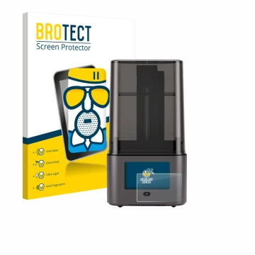 Vorderseite einer Produktverpackung mit dem Markenlogo BROTECT. Daneben ist das Gerät Anycubic Photon Mono 4 Ultra mit dem zug