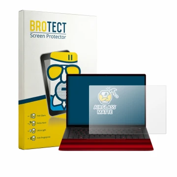 Vorderseite einer Produktverpackung mit dem Markenlogo BROTECT. Daneben ist das Gerät HP Scuderia Ferrari Notebook mit dem zug