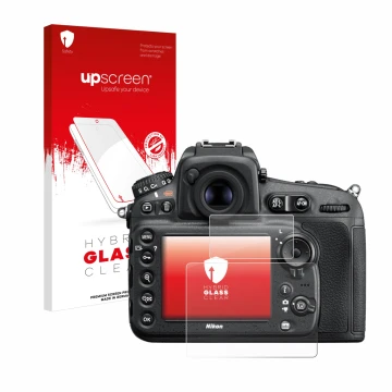 Vorderseite einer Produktverpackung mit dem Markenlogo upscreen. Daneben ist das Gerät Nikon D810 mit dem zugehörigen Displays