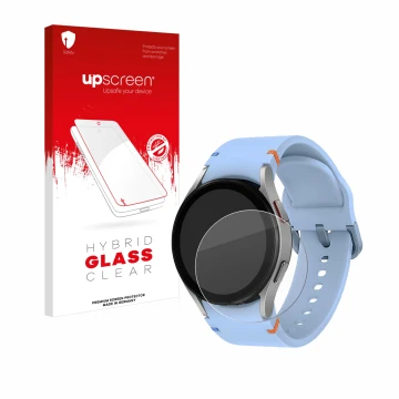 Vorderseite einer Produktverpackung mit dem Markenlogo upscreen. Daneben ist das Gerät Samsung Galaxy Watch FE mit dem zugehör