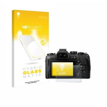 Vorderseite einer Produktverpackung mit dem Markenlogo upscreen. Daneben ist das Gerät Olympus OM-D E-M1 Mark II mit dem zugeh