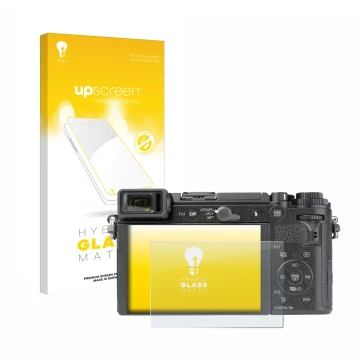 Vorderseite einer Produktverpackung mit dem Markenlogo upscreen. Daneben ist das Gerät Panasonic Lumix DC-GX9 mit dem zugehöri