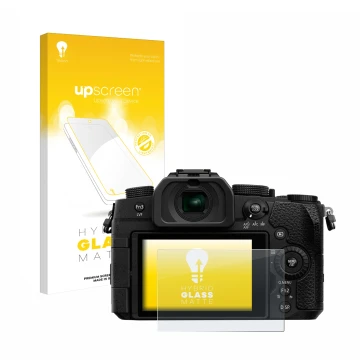 Vorderseite einer Produktverpackung mit dem Markenlogo upscreen. Daneben ist das Gerät Panasonic Lumix DC-G91 mit dem zugehöri